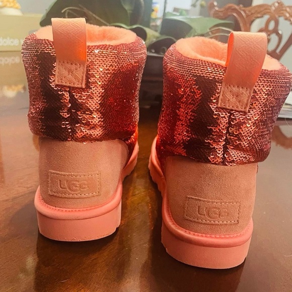 Ladies size 5 UGG Mini Mirror Ball Boots Color pink Like New - Picture 2 of 3